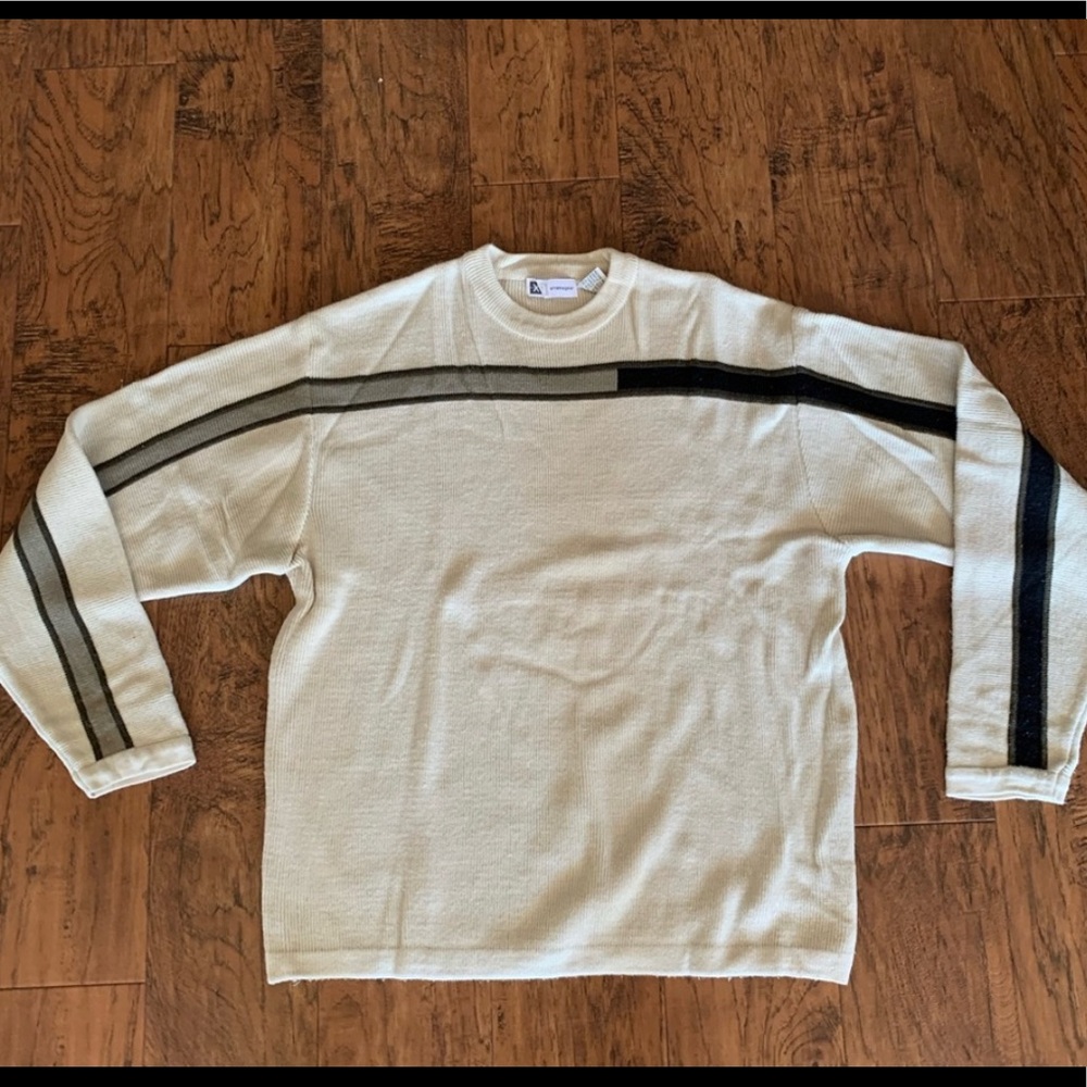 xtreme gear men’s sweatshirt